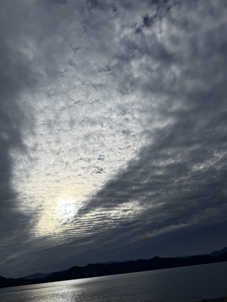 秋田の空と湖